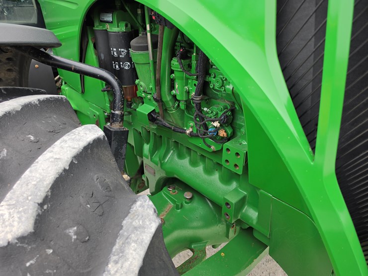 2011-john-deere-8235r-image-20