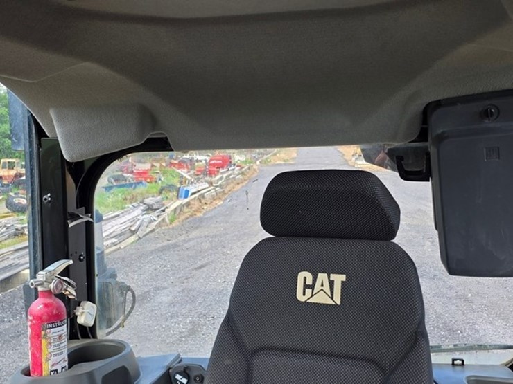 2021-caterpillar-d5-lgp-image-67