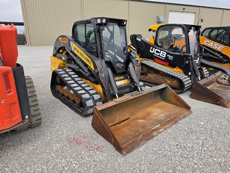 2018-new-holland-c245-image-1