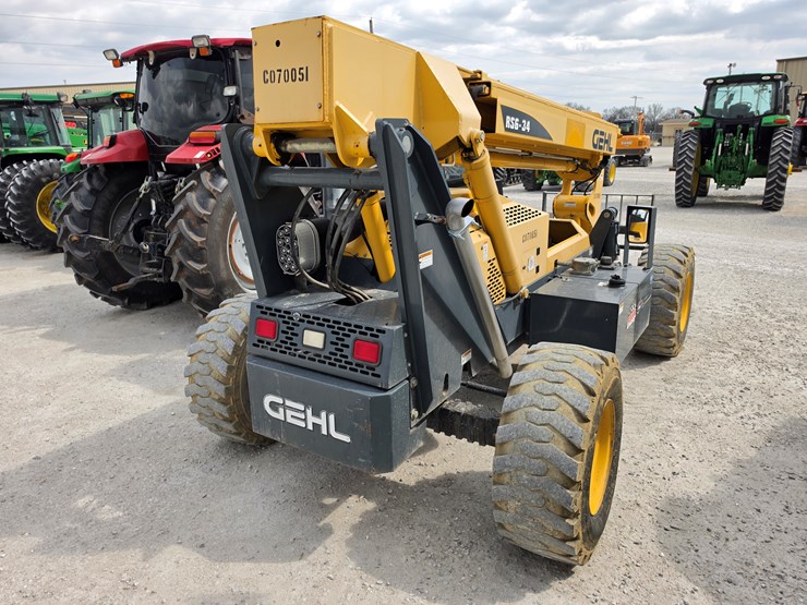 2017-gehl-rs6-34-image-16