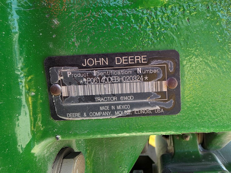 2011-john-deere-6140d-image-17
