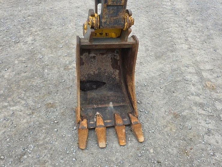 2019-deere-50g-image-39