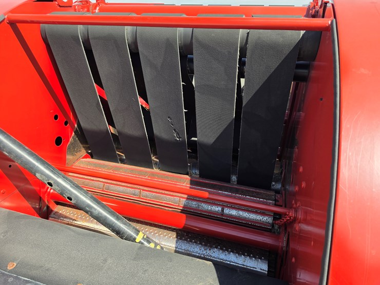 2014-new-holland-450-image-5