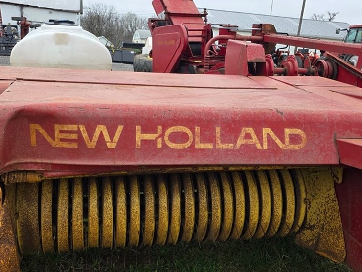 new-holland-273-image-9