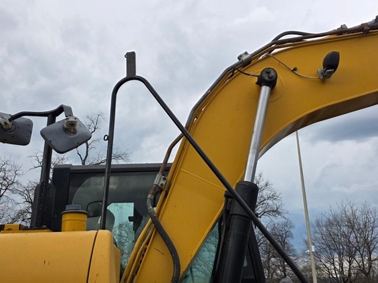 2010-caterpillar-312d-image-34