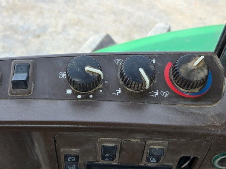 2002-john-deere-6420-image-67