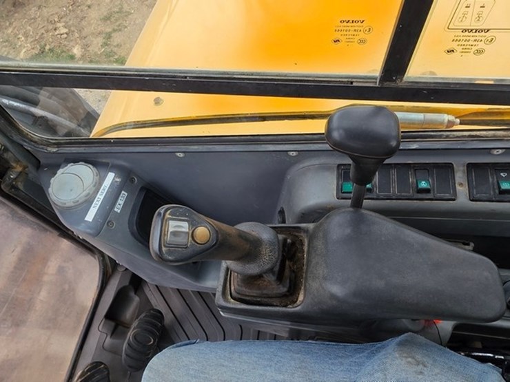 2008-volvo-ecr88-image-66