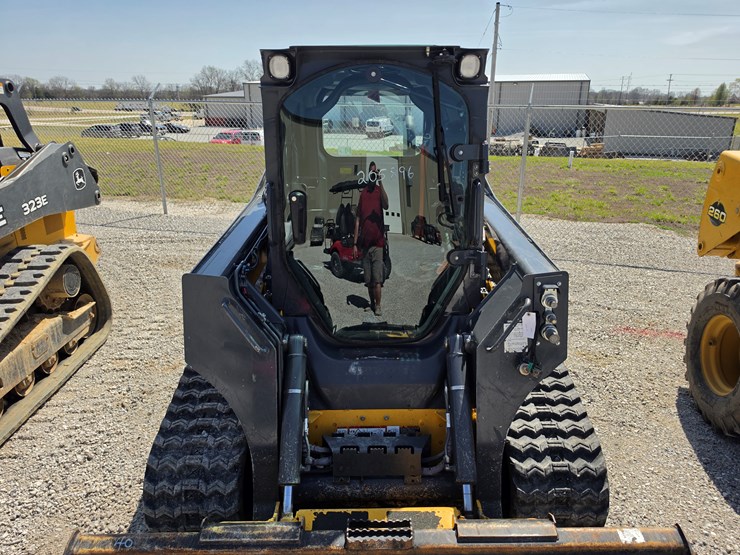 2023-deere-325g-image-4