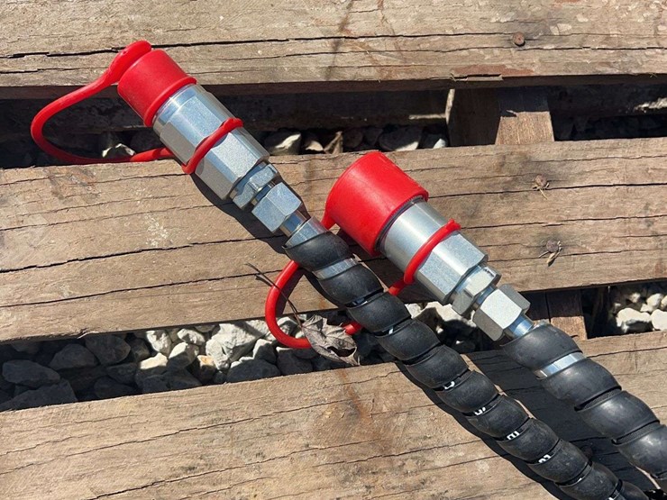 sdlanch-mini-skid-steer-hydraulic-auger-image-3