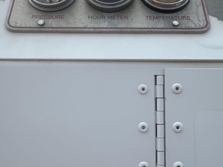 2005-ford-f650-image-11