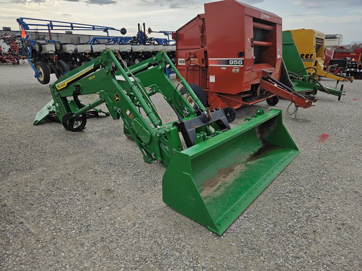 2021-john-deere-700m-image-14