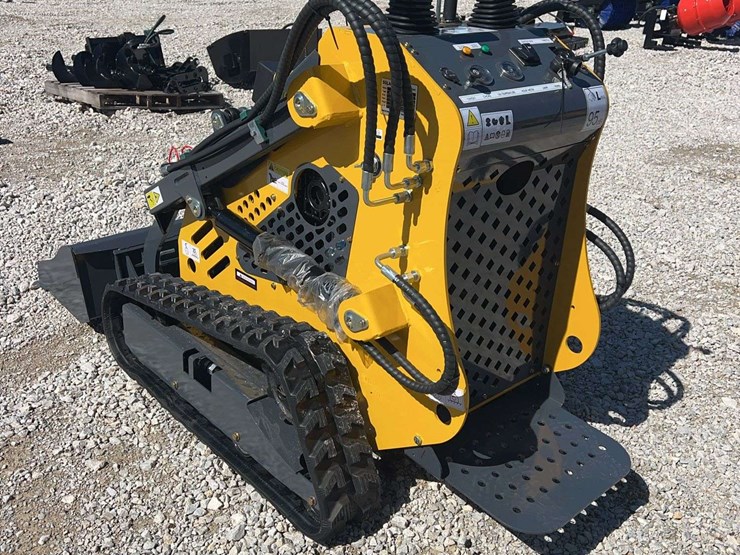 2026-sdlanch-dll60-mini-skid-steer-image-7