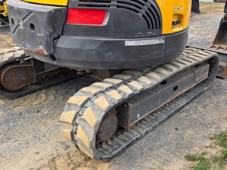 2008-volvo-ecr88-image-24