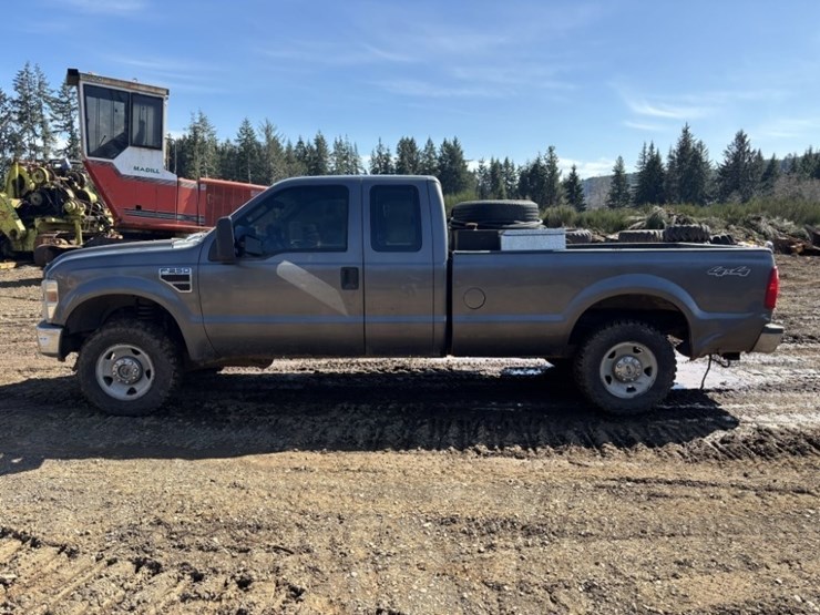 2008-ford-f250-xl-image-2
