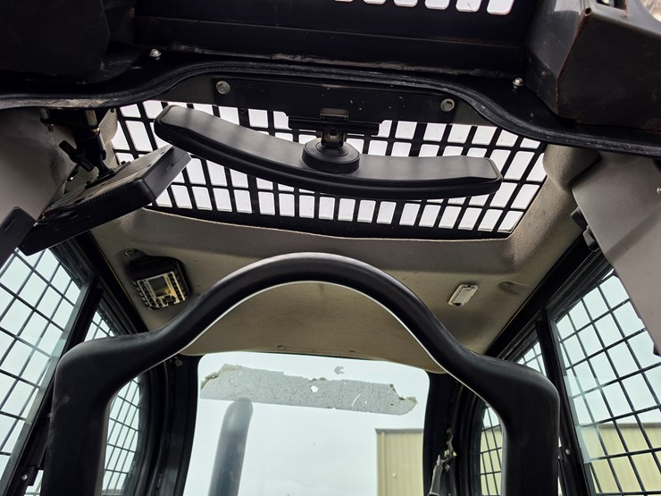 2018-new-holland-c245-image-8