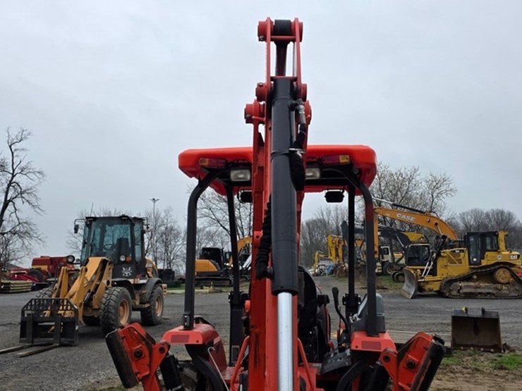 2018-kubota-l47-image-26