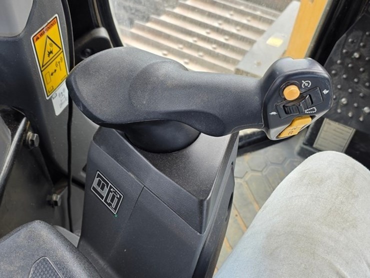 2021-caterpillar-d5-lgp-image-75