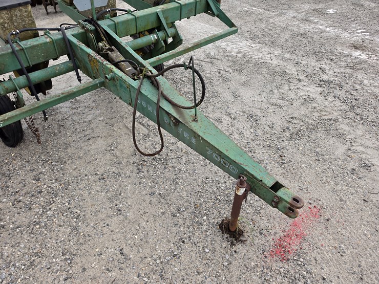 john-deere-7000-image-2