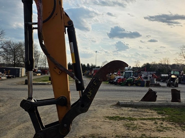 2021-case-cx80c-image-47