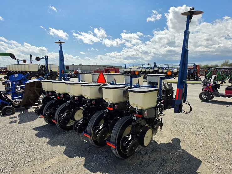 2016-kinze-3000-image-10