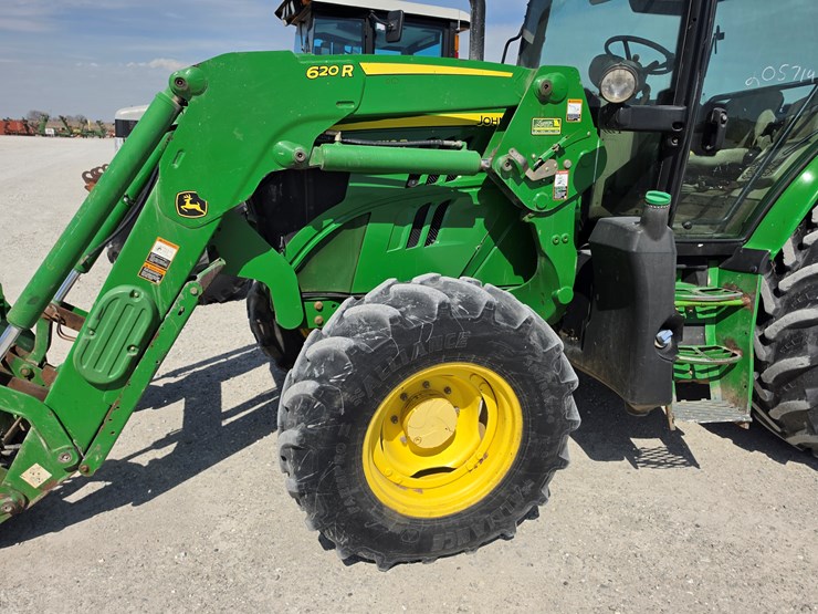 2016-john-deere-6110r-image-7