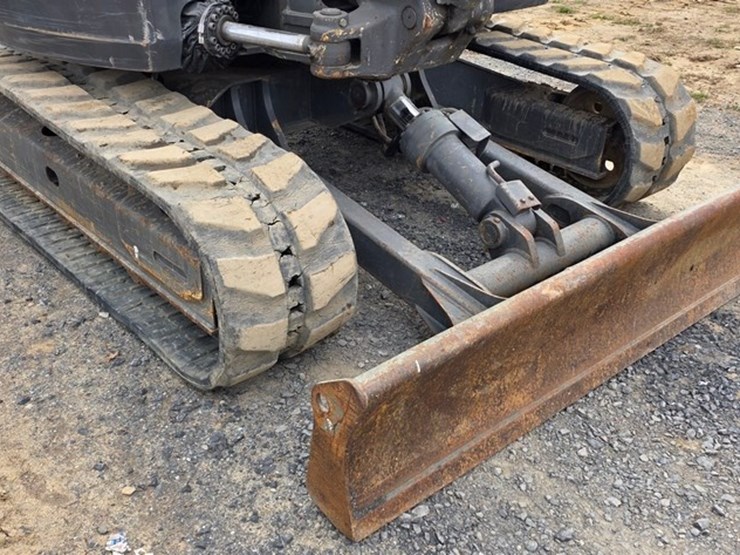 2008-volvo-ecr88-image-12