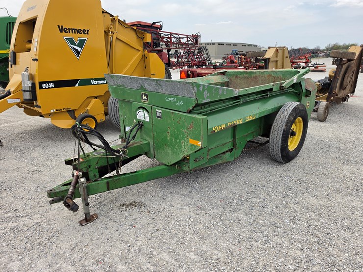 john-deere-350-image-11
