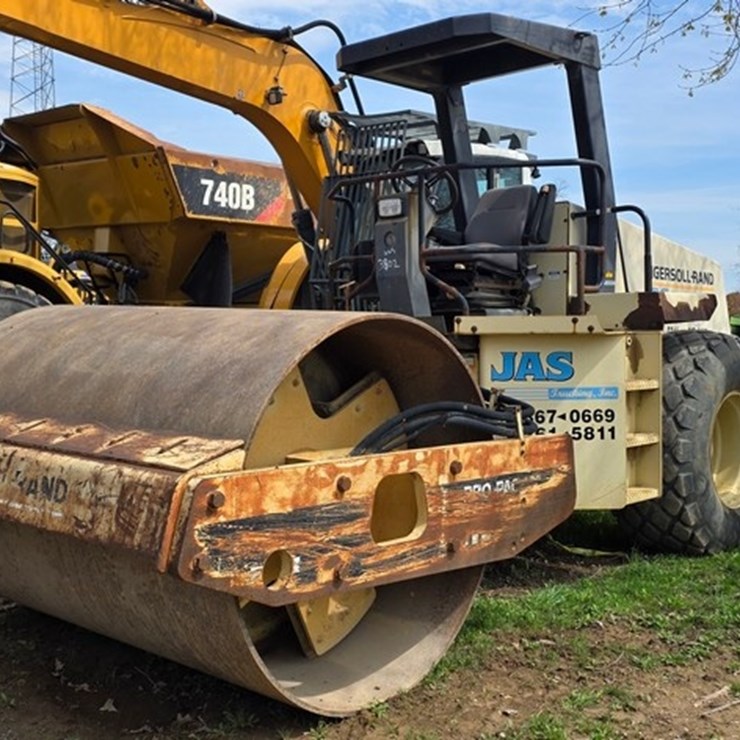 1999 INGERSOLL-RAND SD115D