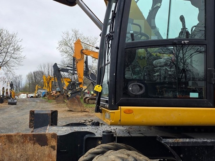 2018-caterpillar-m322f-image-34