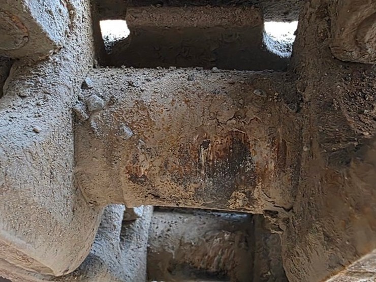 2022-case-cx250d-image-41