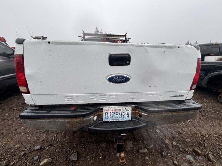 2006-ford-f350-image-4