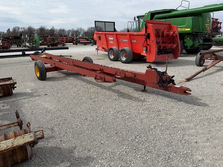 new-holland-85-image-1