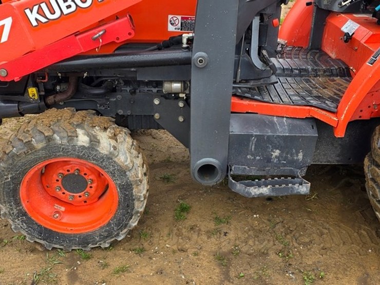 2018-kubota-l47-image-37