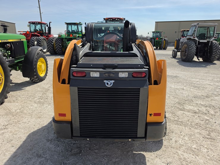 2023-case-tv450b-image-18