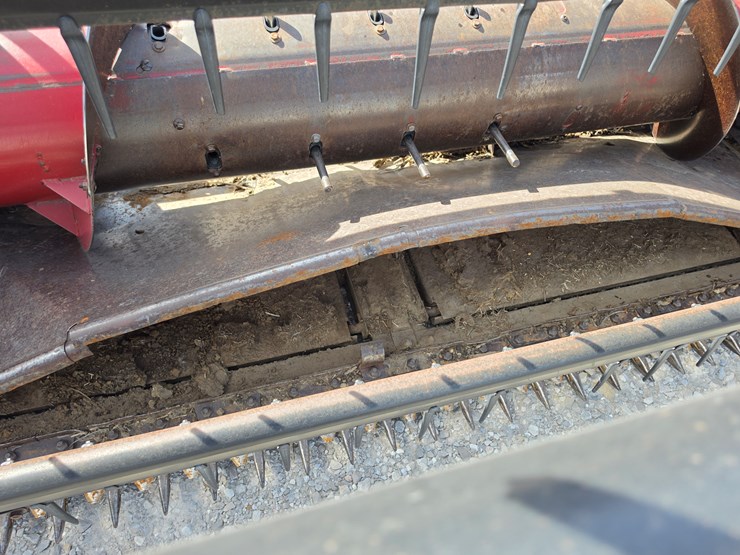 international-820-image-5