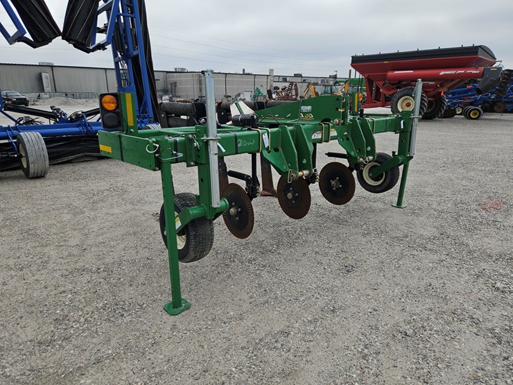 2010-great-plains-1300-image-1