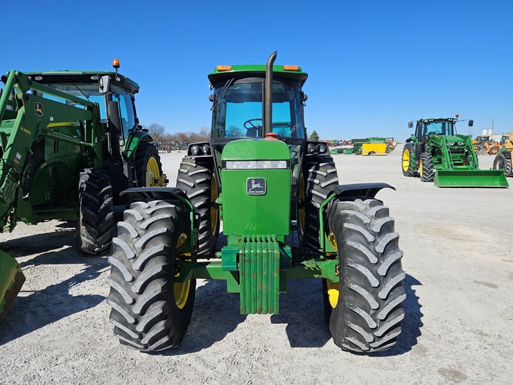 1986-john-deere-3150-image-2