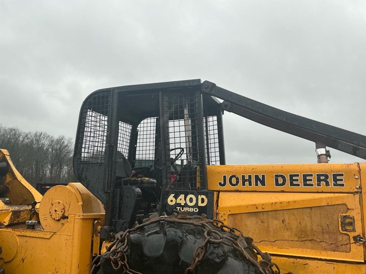 1989-john-deere-640d-image-36
