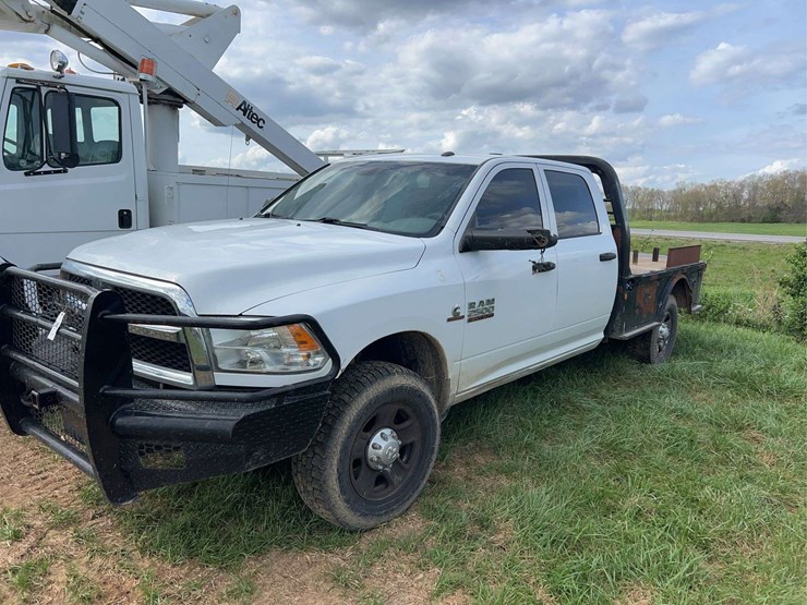 2017-dodge-ram-2500-image-1