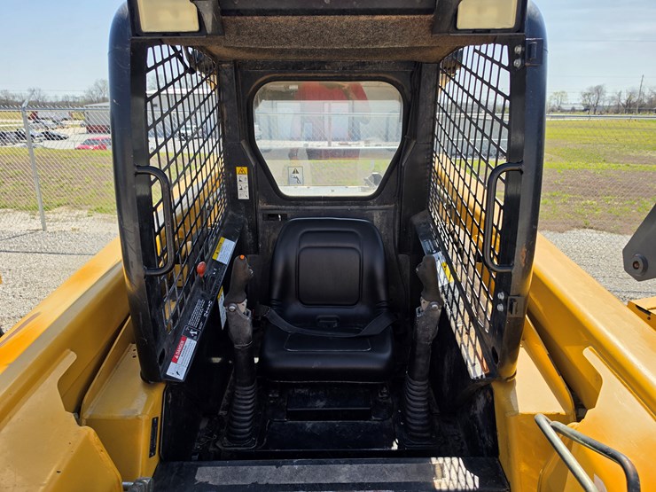 2002-john-deere-260-image-7