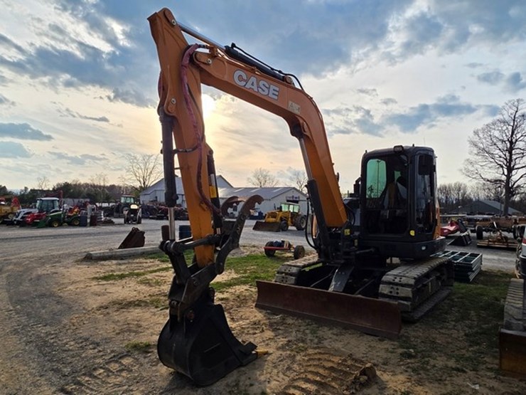 2021-case-cx80c-image-1
