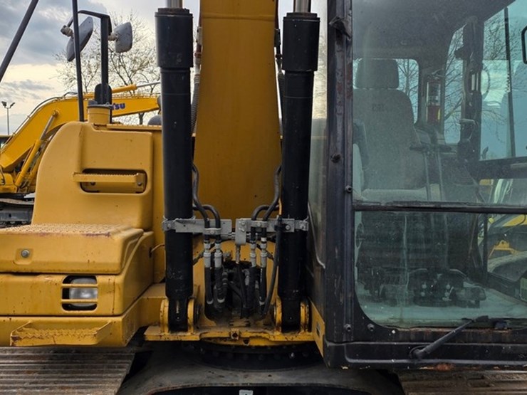 2010-caterpillar-312d-image-41