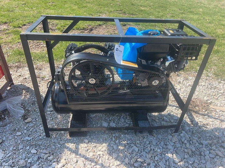 2026-agt-industrial-le4-air-compressor-image-1