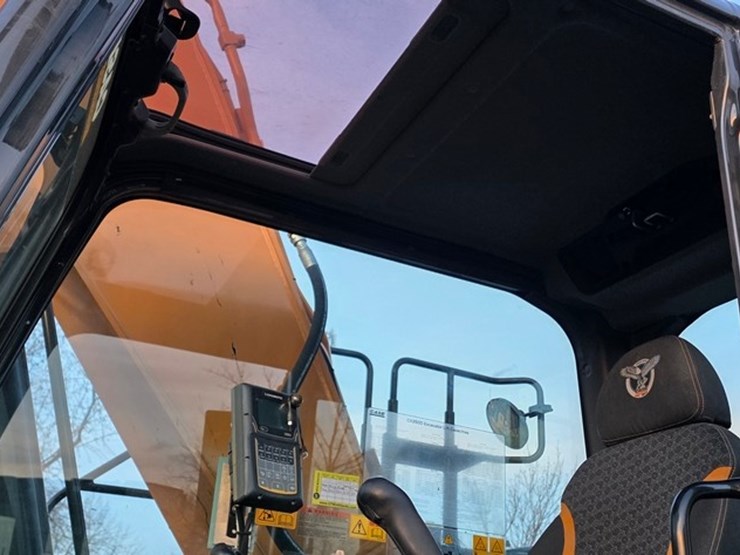 2022-case-cx250d-image-76