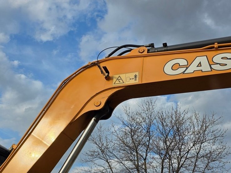 2021-case-cx80c-image-14