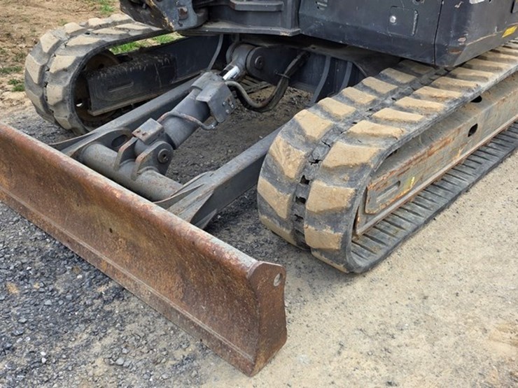 2008-volvo-ecr88-image-38