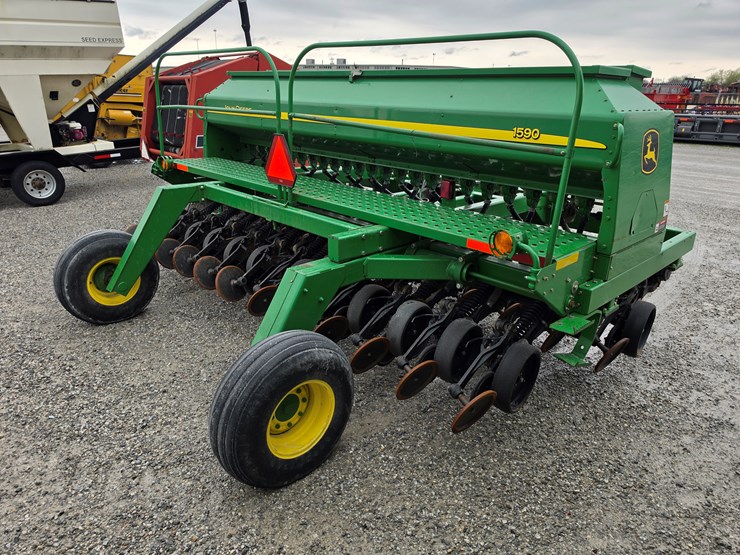 2007-john-deere-1590-image-14