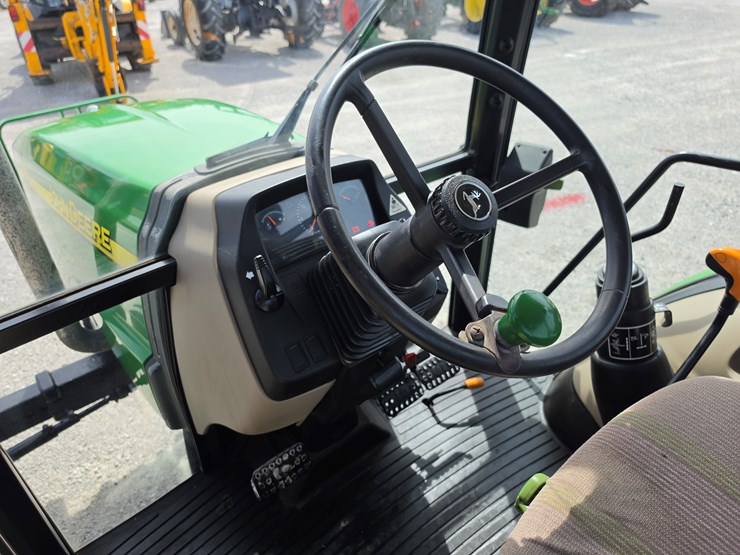 2005-john-deere-5525-image-16