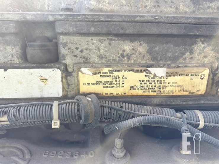 1991-freightliner-fld120-image-58