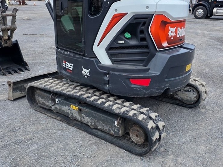 2022-bobcat-e35i-image-18